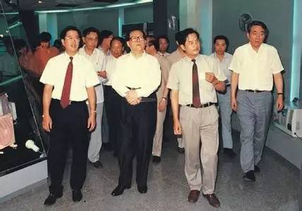 ��������ɷ��ǲ����콭�� ���ض����鱳�������