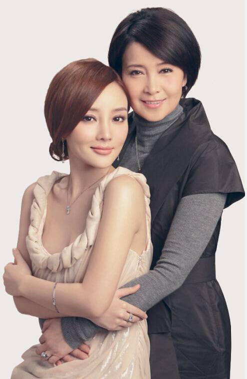 ��ΰ���Ķ���˹ĸ����Ƭ ��ΰ���Ϲ��������Ƭ