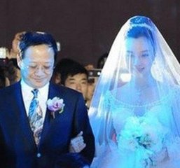 ��ΰ���Ķ���˹ĸ����Ƭ ��ΰ���Ϲ��������Ƭ