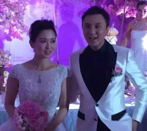 ����������˭ ���λ���ǰ����˭