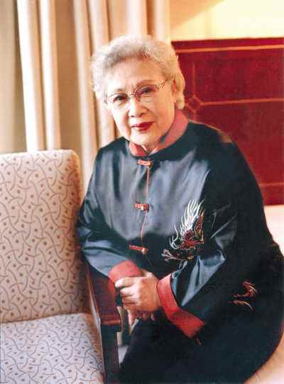 秦怡女儿金恒斐现状 秦怡年轻时候的照片组图