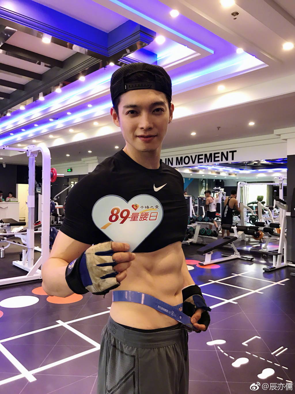 ������Ϊʲô����ɪ����calvin���ϰ� �������˭�����