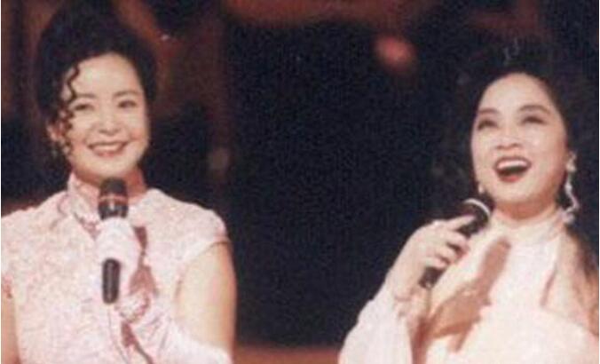 ��С��͵�����ʲô��ϵ ����˭����