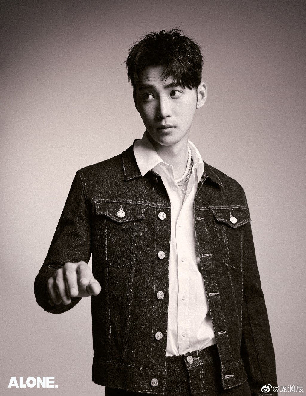 ��嫳�Ů�����Ǹ�ö�� ����˭���µ�����