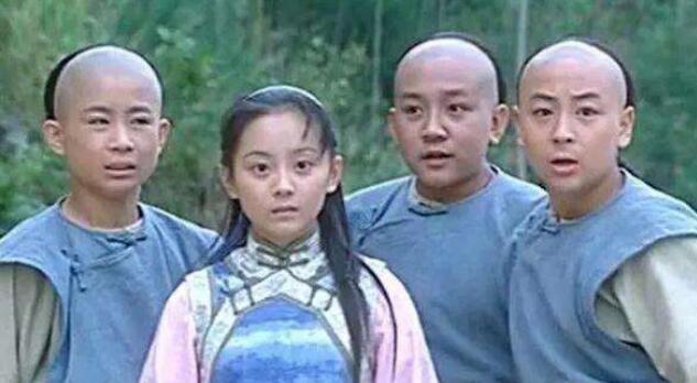 Ҷͮ����С����ʲô��ϵ ���ڿ�����������˭