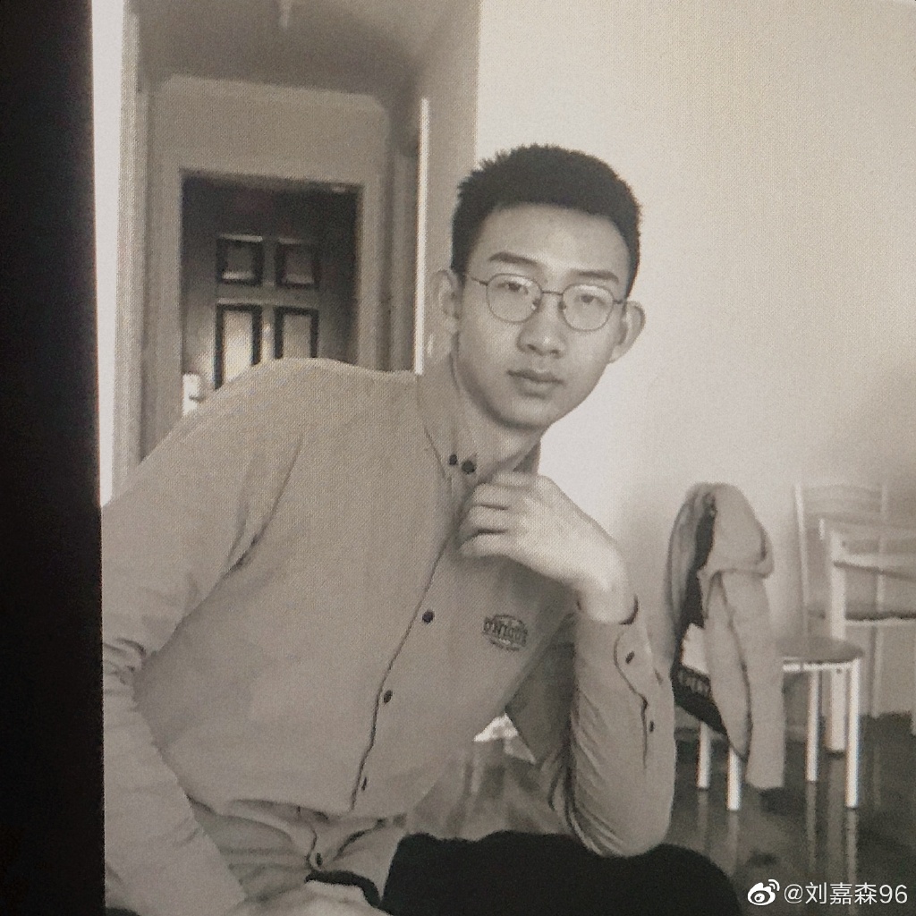 ����ɭһվ��������һ�� �����Ǻӱ��Ŀ�״Ԫ