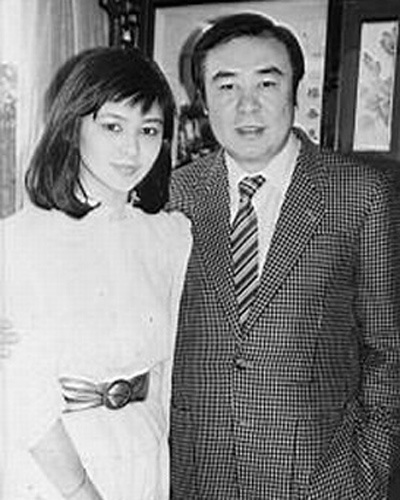 张冰茜个人资料是混血吗 关之琳和张冰茜长得好像