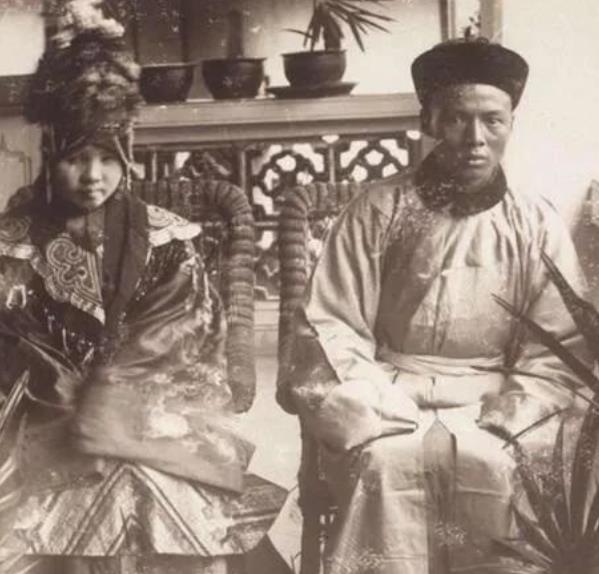 �峯�����˵�һ����Ƭ ������ƬΪʲô����