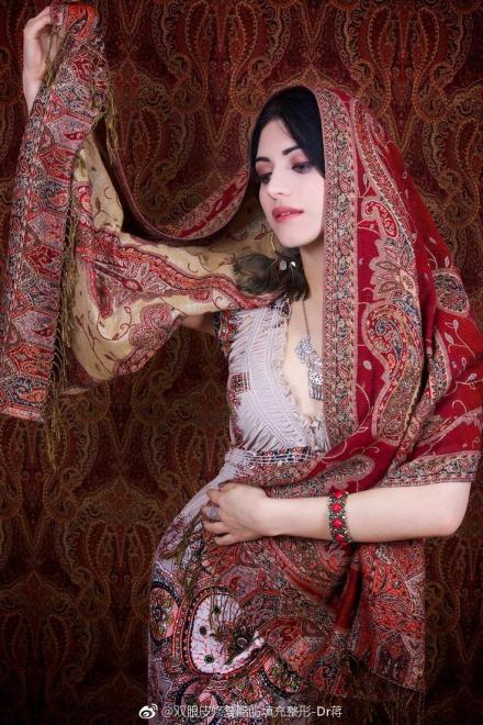 ӡ�ȸ����յĶ��ǰ��� ӡ�Ȱ��˶��ǹ����������ò�ֽ��