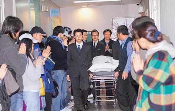 ������Ϊʲô����ʹ �����׳��������ֳ�ͼƬ�ع�