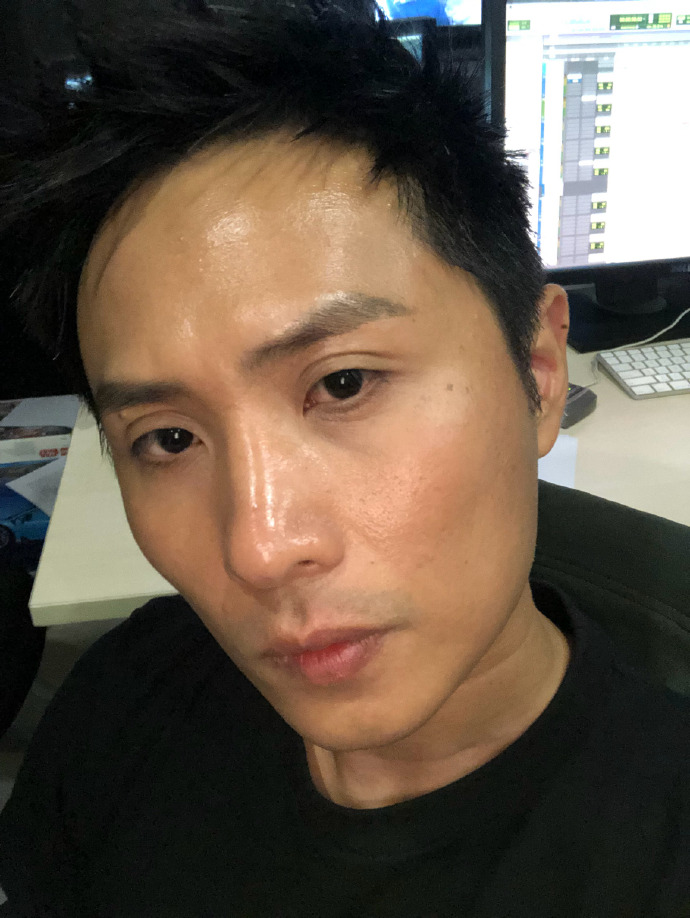 边江天天向上是哪一期 他工作室成员都有哪些人