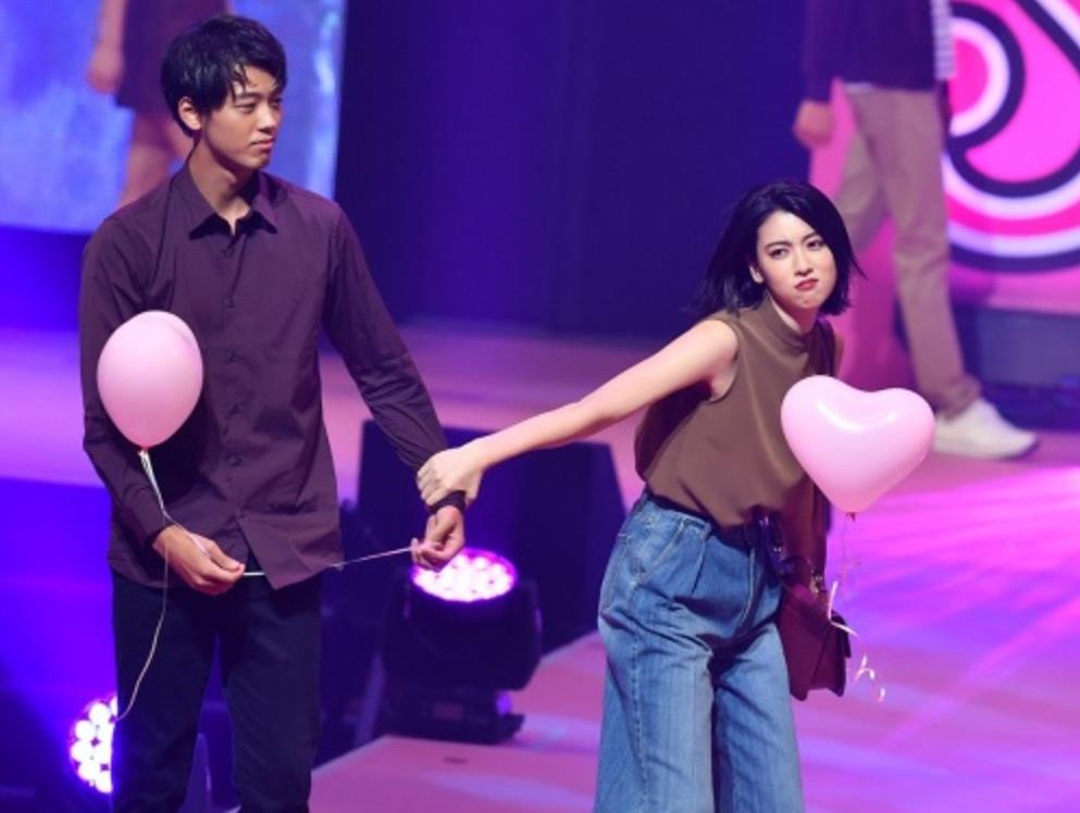 ��������������ϼ�� ���˸���Ů�������ʻ�