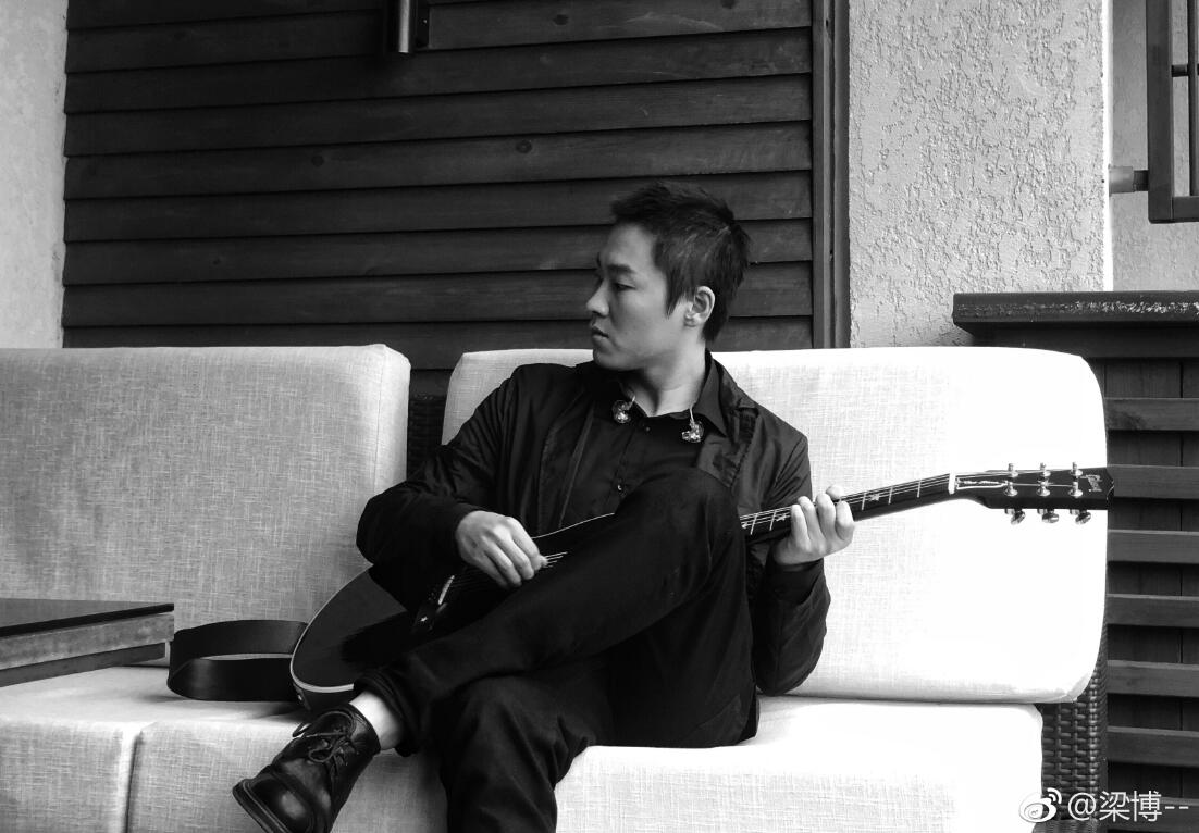 �������ڵ�Ů���Ǻ������� ����������ô����