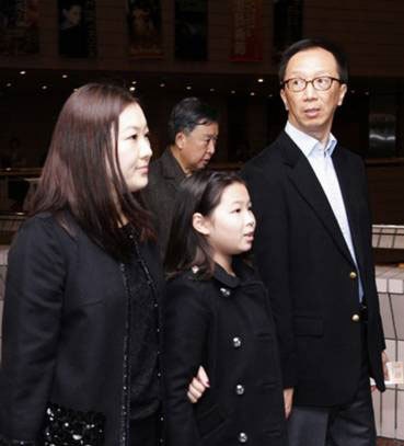 伏明霞近况揭秘 伏明霞梁锦松豪门婚姻也幸福