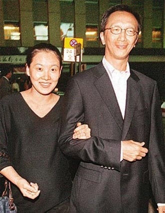 伏明霞近况揭秘 伏明霞梁锦松豪门婚姻也幸福