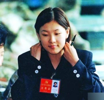 伏明霞近况揭秘 伏明霞梁锦松豪门婚姻也幸福