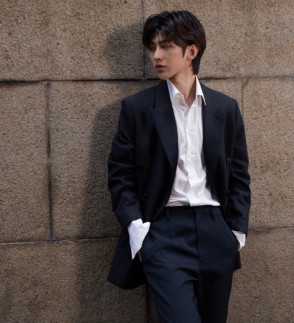 �������������ĸ�ѧУ �ɳ�����ʮ�ַḻ