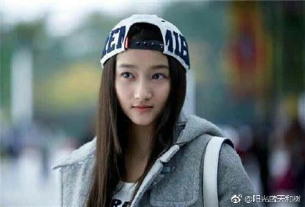 κǧ�ŵ��Ϲ���˭ κǧ�Ź���ͮ�Ա���Ƭ