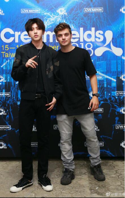 С����Ϊʲô�ܳ�Ϊ������DJ��dj��һ ��Ϊʲô�и���