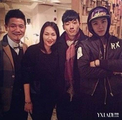 ���𶫵Ķ���ö�����Ƭ ���𶫵İְ���˭