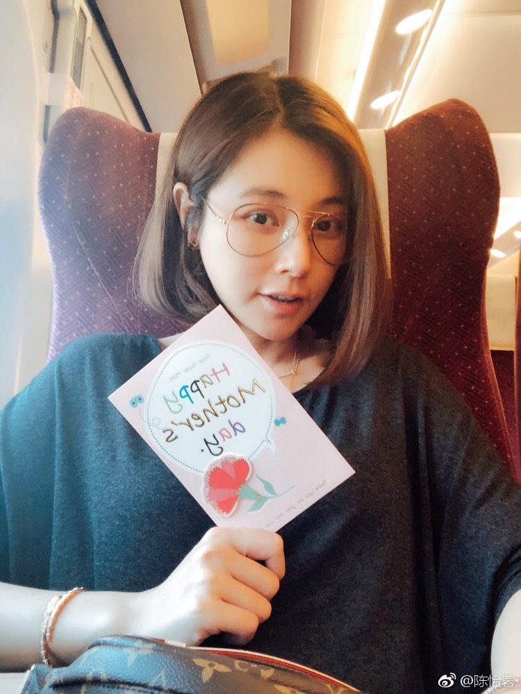 ����������ǰ��Ա���Ƭ �����غ�����ʲô��ϵ