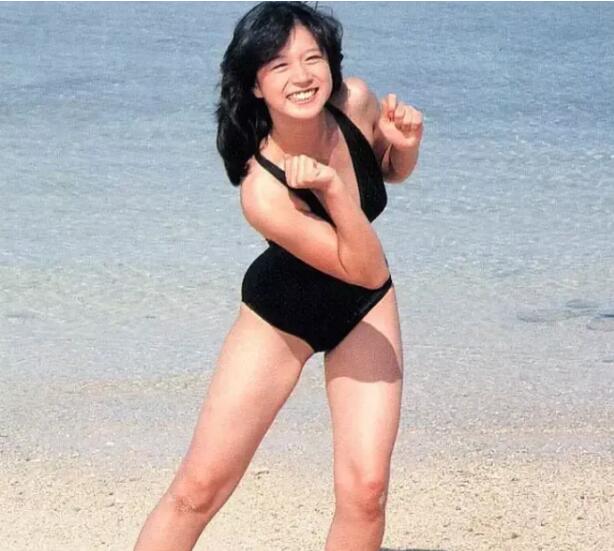 ����ʥ���������µ���Ƭ ������ʱ�崿Ӿװ��Ƭ��ͼ