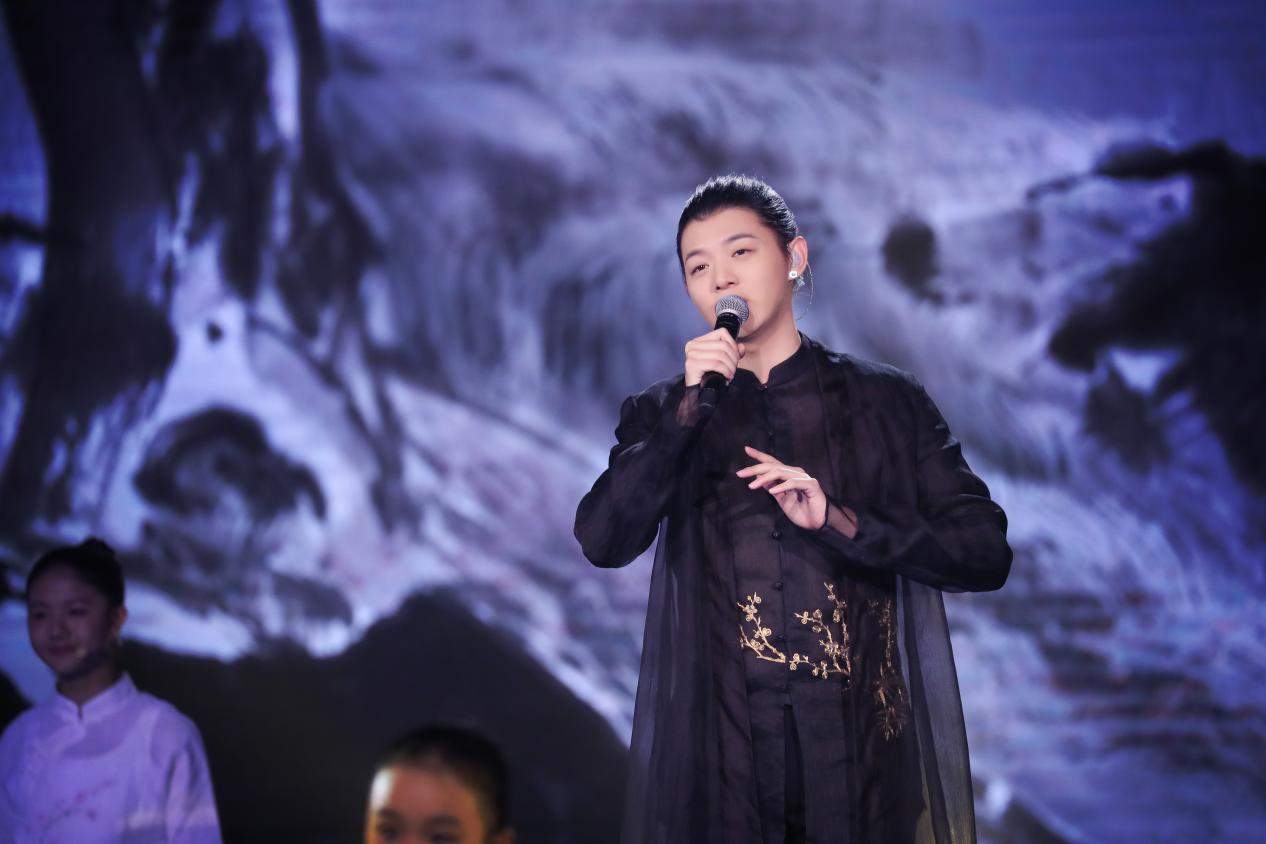 �������������Ƕ��� ����������������ҥ��