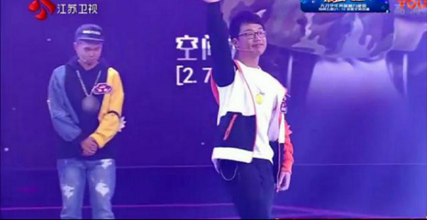 ��ǿ��������Ϊʲô�ж��� �����Ů������˭