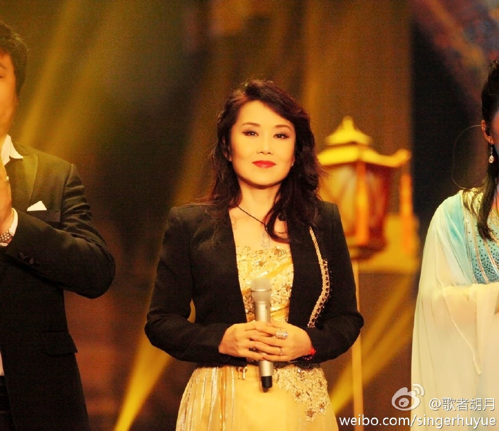 ���µ��Ϲ���˭ ½������µ�Ů��