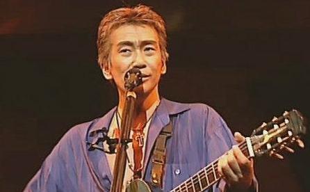 ���úƶ����ձ��ĵ�λ��� ������ͷ�������˺���ǰ�ȱ�����