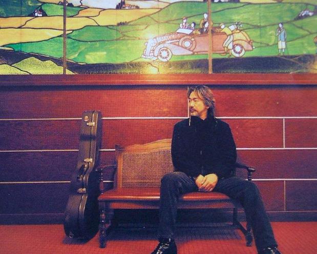 ���úƶ����ձ��ĵ�λ��� ������ͷ�������˺���ǰ�ȱ�����