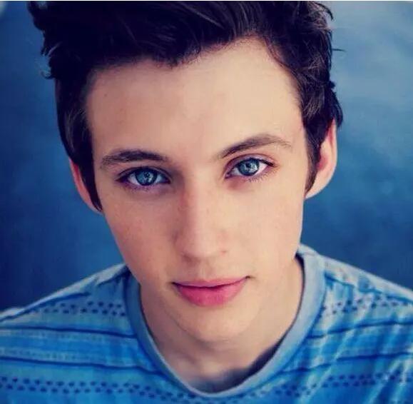 ����Ү.ϣ���ǹ������� �����������Ѷ���˭