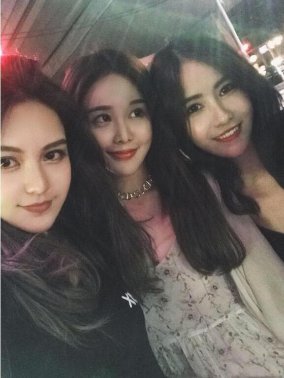 �غ��С����˭ �������zzС���������