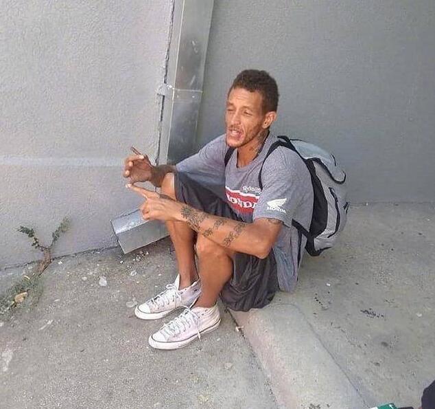 ��¡��Τ˹���Ǻ��˻�Ѫ�� ��ΪʲôûǮ������