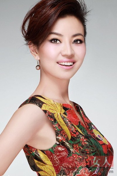 涂经纬为什么离开央视 涂经纬的胸好大照片