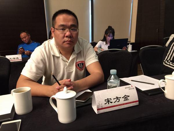 ����η���˵��С������˭ �η�����ε�����ʲô��ϵ