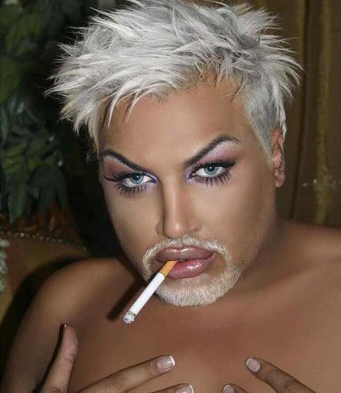 �������������ǻ����� �������еĻ���Ů��