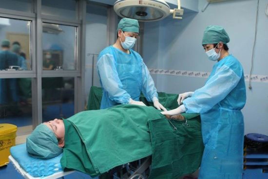 �赤���ݶԱ��� �赤����ȫ������Ƭ