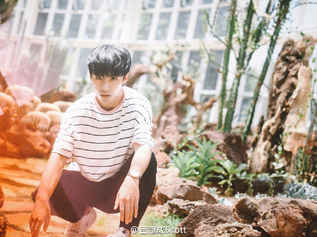 ���ڳ��뿪sm��˾���� ���ڳ�Ů���ǲ���������