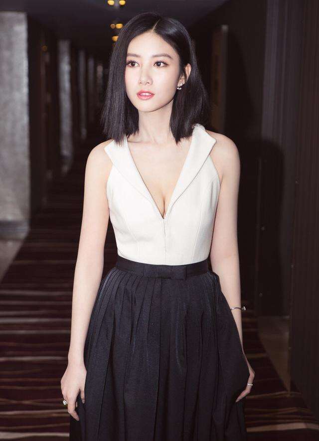 吴优为什么叫大胸姐 吴优的胸是多大罩杯的图片