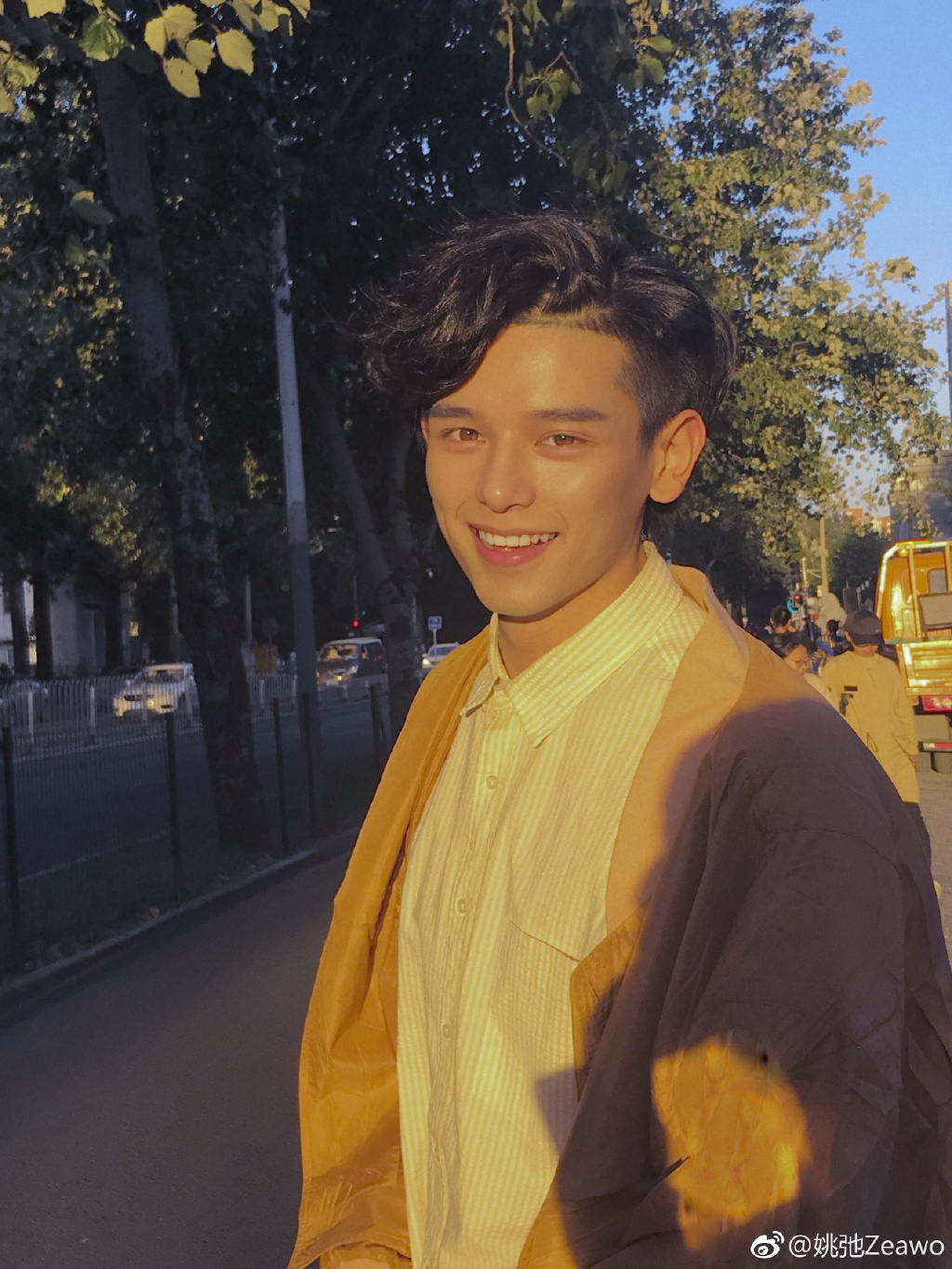 姚弛和牛旭东是一个人吗 明日之子姚弛哪一期