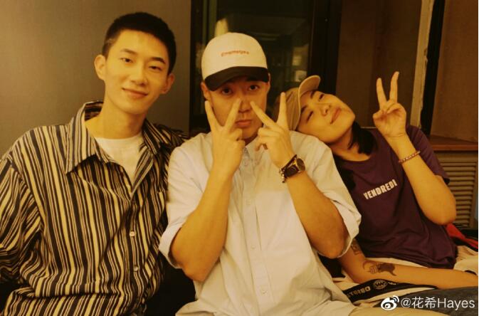 ��ϣ���ĸ���ѧ��ҵ�� ��˼�ﻨϣ��ʲô��ϵ