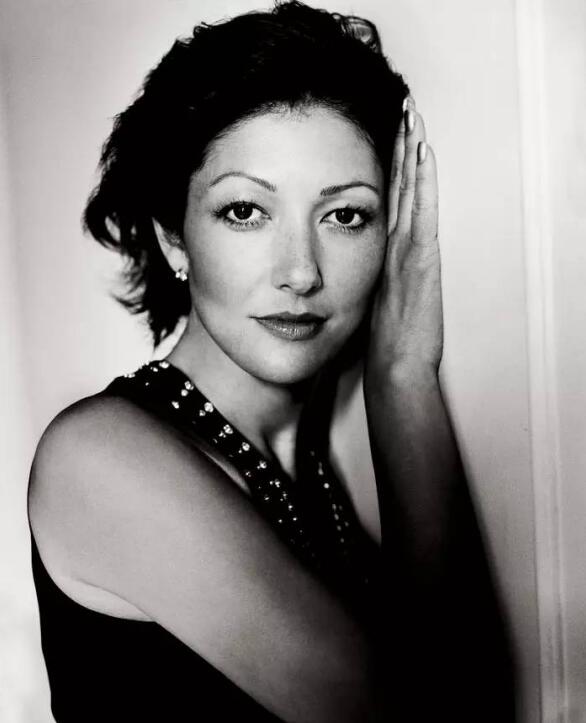 文雅丽王妃会说中文吗 她年轻时候超有气质的照片组图