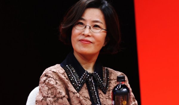 ���ɼ��ں�����̳��λ ����˵���൱�ĸ�