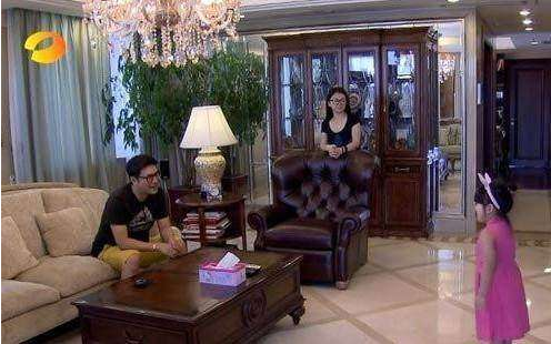 王诗龄的房间照片 王诗龄现在体重多少了