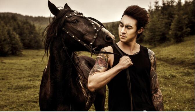 ����˹����¸꾰ʲô��ϵ ����˹̫˧����Ƭ