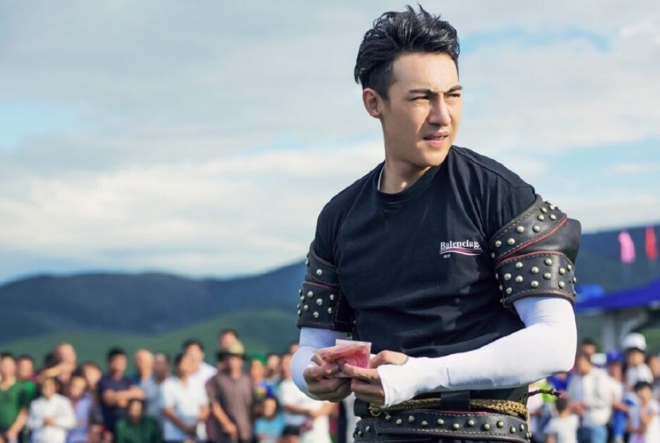 威力斯和李德戈景什么关系 威力斯太帅了照片