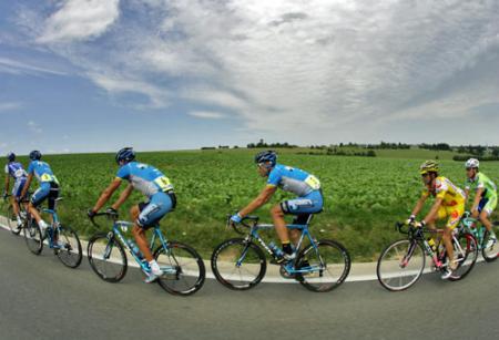 �������г��ٶ�һ���Ƕ���ǧ��ÿСʱ �������г��ٶ������¼