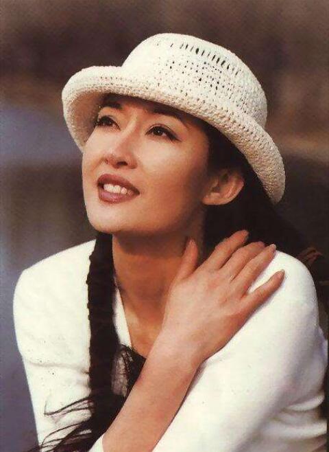 盖丽丽错位喂奶剧照 盖丽丽为什么消失了不火了