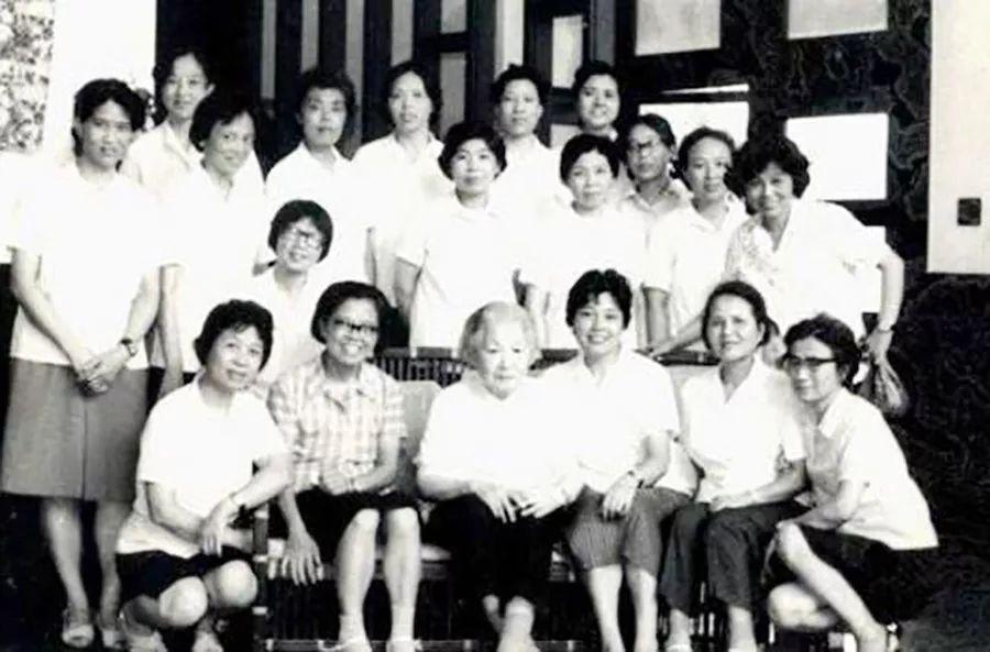 �����ĸ���������13����ʿ��Ů���� ������ô������13����ʿ��